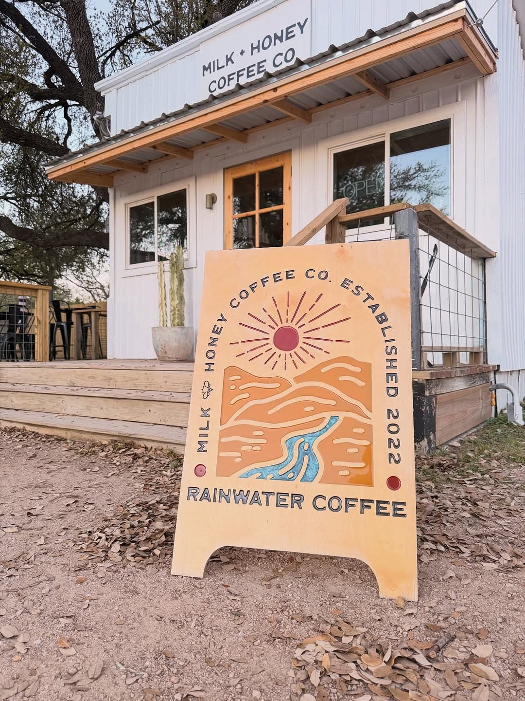 Post media — 1 of 7