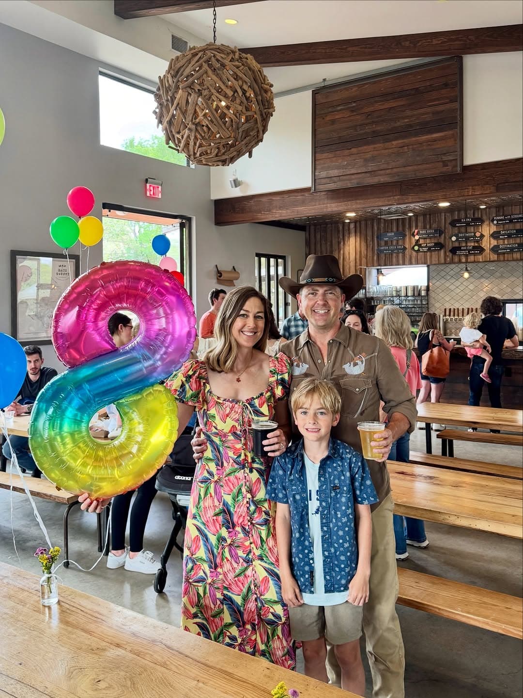 Post media — 1 of 6